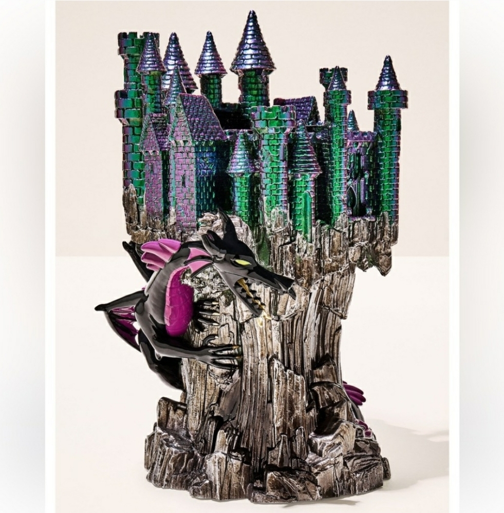🆕️Bath & Body Works Disney Villains Dragon Castle 3 wick candle Pedestal🕯